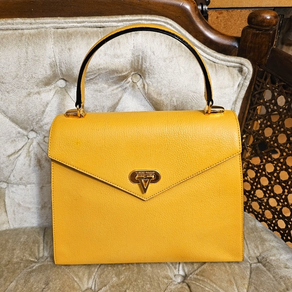 Valentino Garavani Handbags - Authentic Vintage Valentino Garavani top handle hand bag.